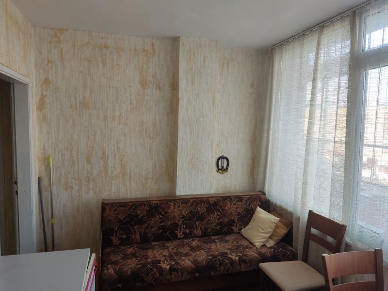 Продава 3-СТАЕН, гр. Казанлък, област Стара Загора, снимка 2 - Апартаменти - 53195209