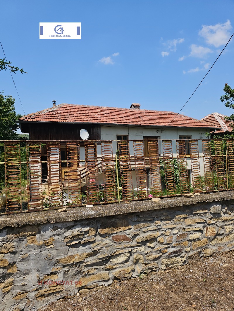 Продается  Дом область Ловеч , Слатина , 130 кв.м | 32919637