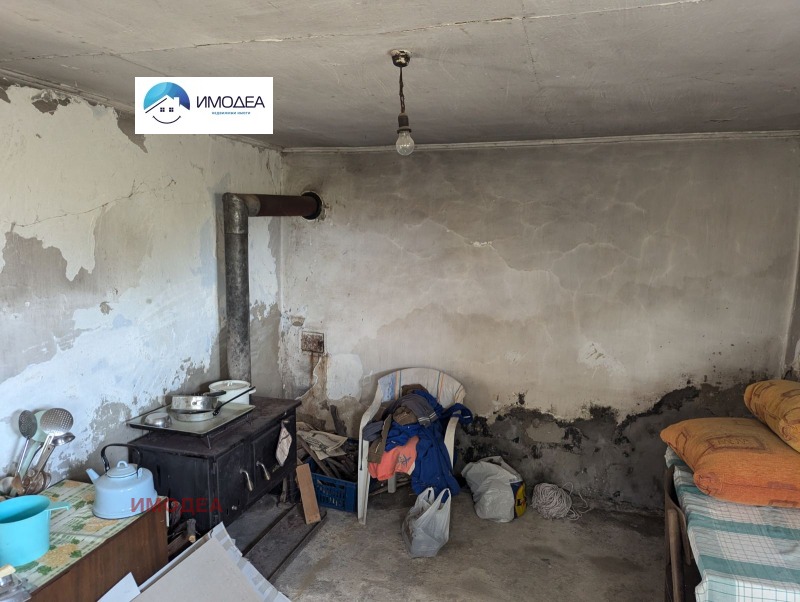 Продава КЪЩА, с. Вишовград, област Велико Търново, снимка 2 - Къщи - 52310700