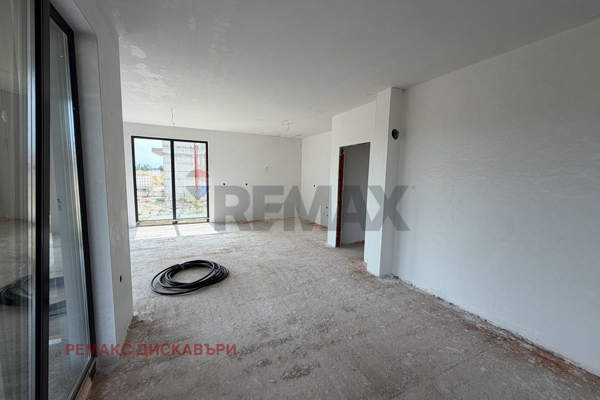 Продава КЪЩА, с. Войводиново, област Пловдив, снимка 5 - Къщи - 56255764