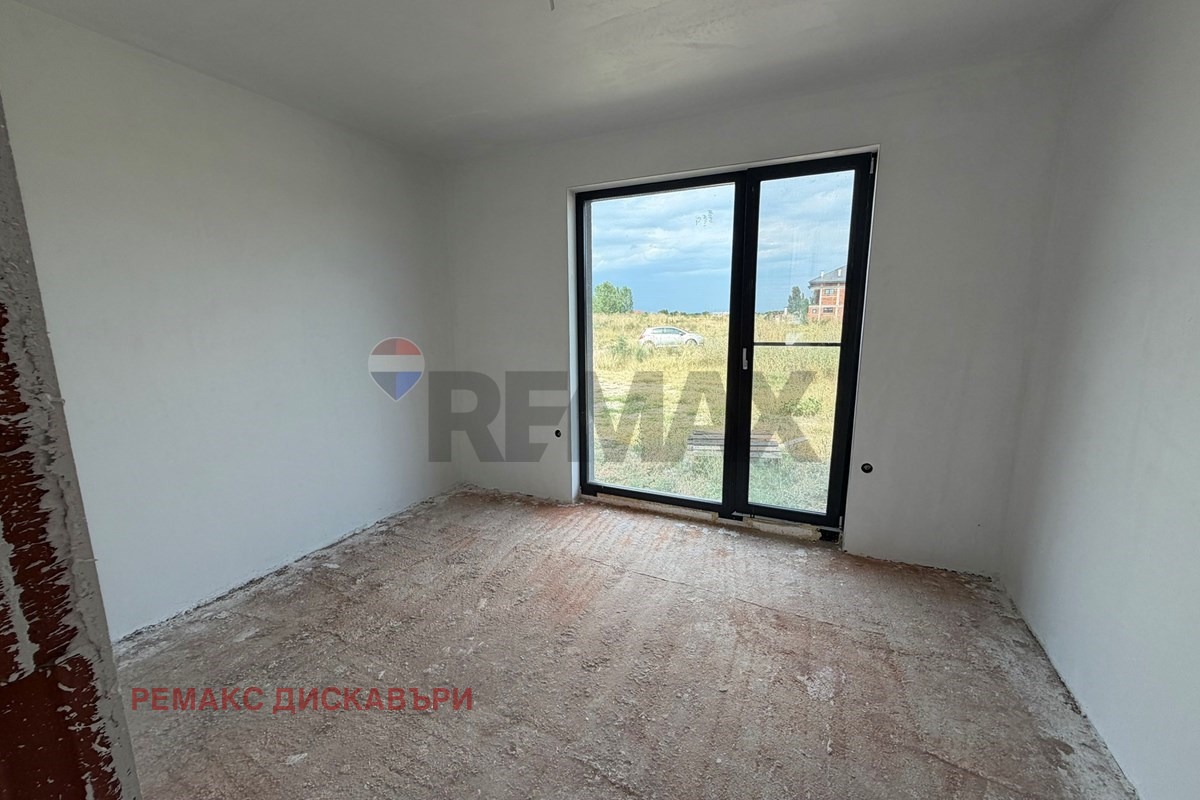 Продава КЪЩА, с. Войводиново, област Пловдив, снимка 13 - Къщи - 56255764