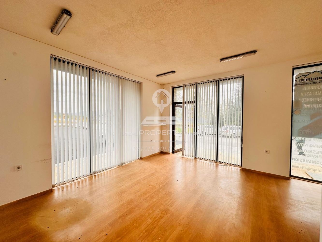 Продава МАГАЗИН, гр. Разлог, област Благоевград, снимка 6 - Магазини - 54519890