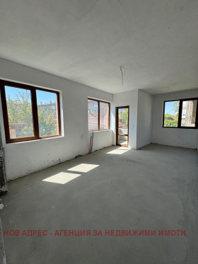 1 dormitor Țentâr, Târgoviște 2