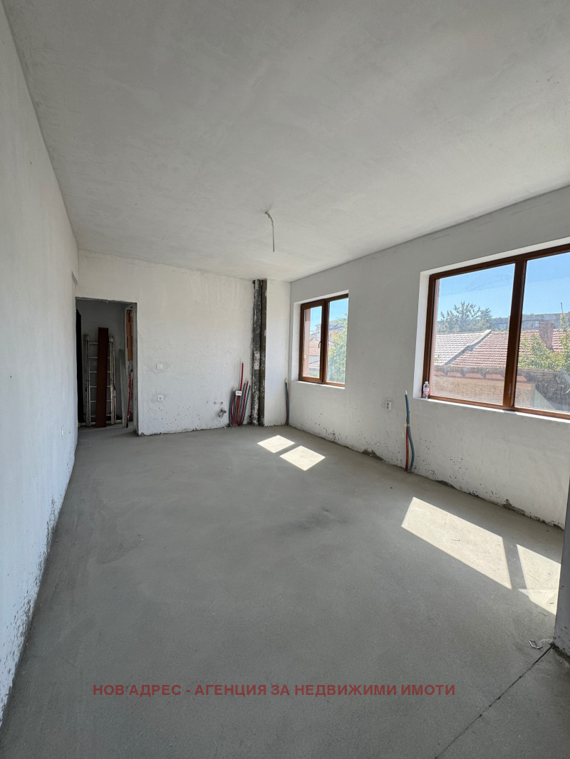 Продава  2-стаен град Търговище , Център , 66 кв.м | 45965776 - изображение [3]