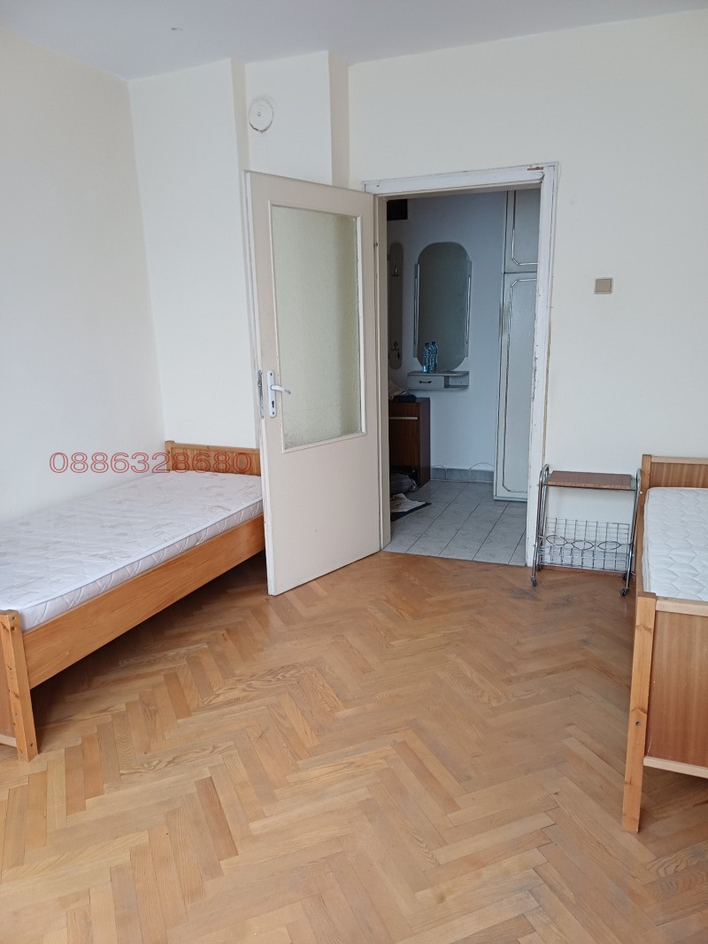 Продава 3-СТАЕН, гр. Шумен, Тракия