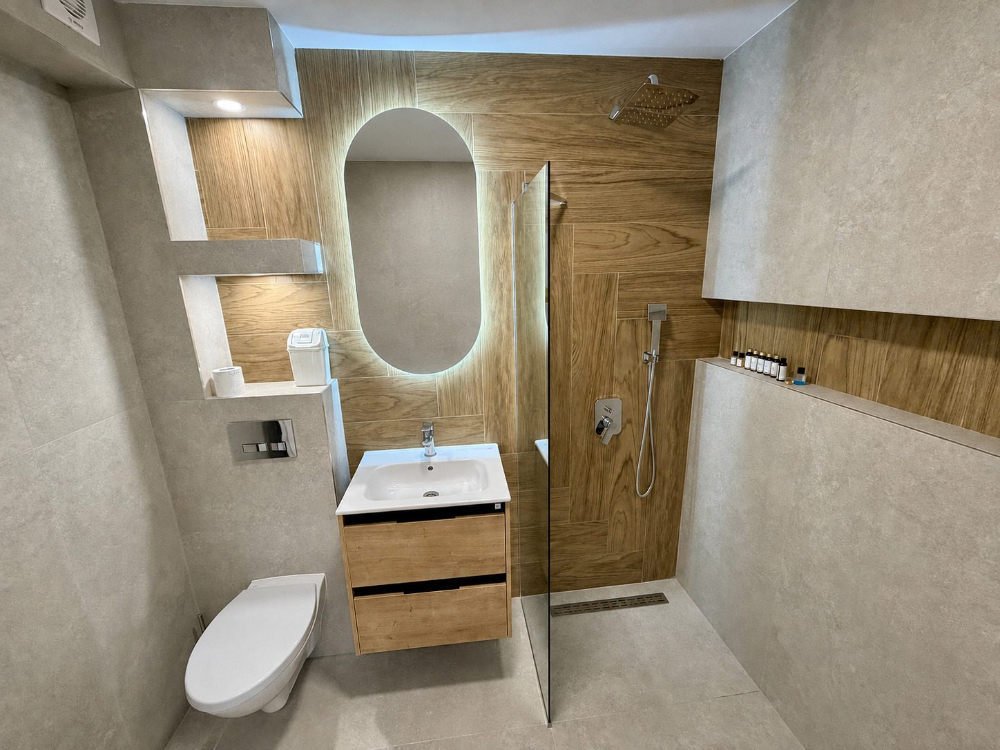 Продава 2-СТАЕН, гр. Пловдив, Остромила, снимка 10 - Апартаменти - 55691596