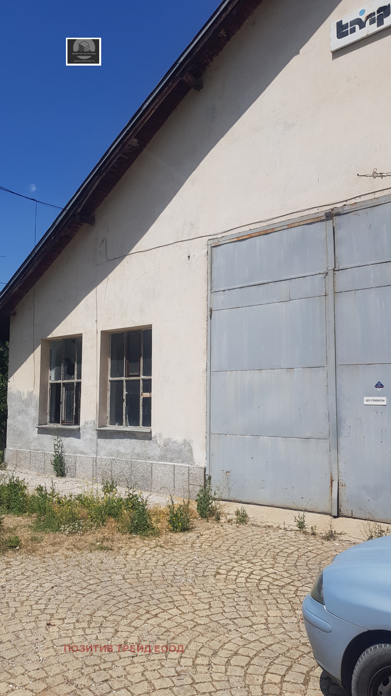 Продава ПРОМ. ПОМЕЩЕНИЕ в област Кюстендил, гр. Дупница - 2800 кв.м / 360 000 € » 704 098.80 лв., ПОЗИТИВ ТРЕЙД ЕООД