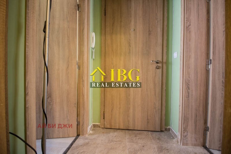 Продава 2-СТАЕН, гр. Русе, Център, снимка 2 - Апартаменти - 56528631