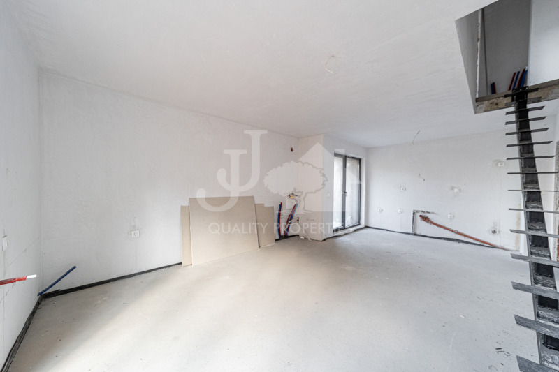 For Sale  3+ bedroom Sofia , Krastova vada , 130 sq.m | 77376670