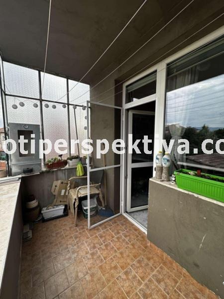 Продава ЕТАЖ ОТ КЪЩА, гр. Пловдив, Христо Смирненски, снимка 16 - Етаж от къща - 52721161