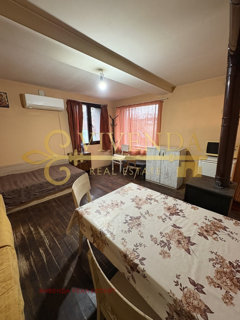 Продава КЪЩА, с. Гривица, област Плевен, снимка 4 - Къщи - 53322764