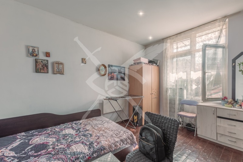 Продава ЕТАЖ ОТ КЪЩА в град София, Център - 82 кв.м / 160 000 € » 312 932.80 лв., ЕКС НВД ООД