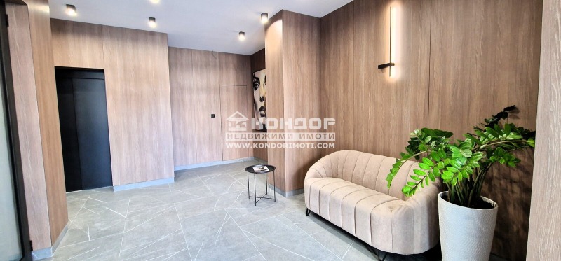 En venta  1 dormitorio Plovdiv , Trakiya , 81 metros cuadrados | 17426337