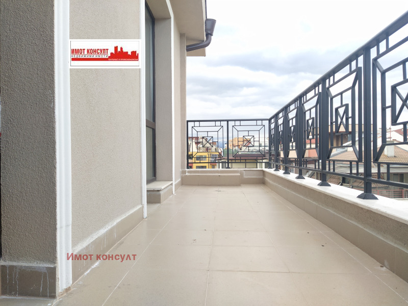 Продава 3-СТАЕН, гр. Пловдив, Център, снимка 2 - Апартаменти - 52654571