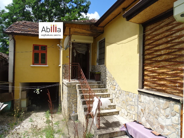 Till salu  Hus region Pernik , Lobosj , 120 kvm | 29232153