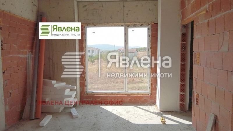 Продава КЪЩА, с. Гурмазово, област София област, снимка 2 - Къщи - 49001573