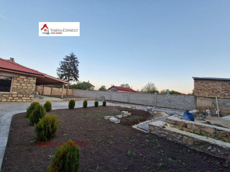 In vendita  Casa regione Varna , Suvorovo , 113 mq | 77965178 - Immagine [2]