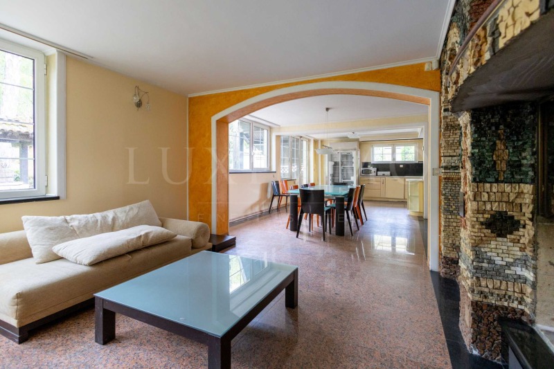 Продава КЪЩА, гр. София, в.з.Киноцентъра, снимка 6 - Къщи - 52214774