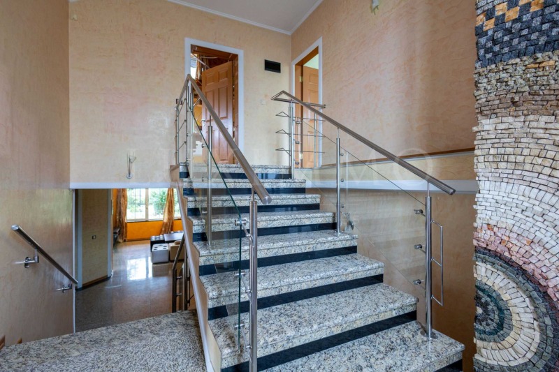 Продава КЪЩА, гр. София, в.з.Киноцентъра, снимка 12 - Къщи - 52214774