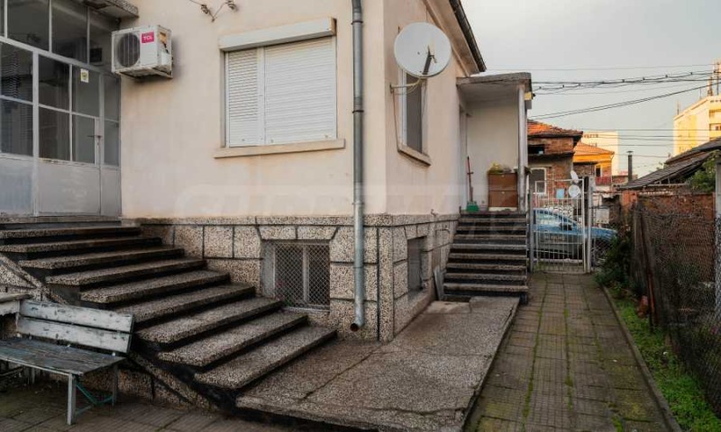 Продава КЪЩА, гр. Свиленград, област Хасково, снимка 2 - Къщи - 52534348