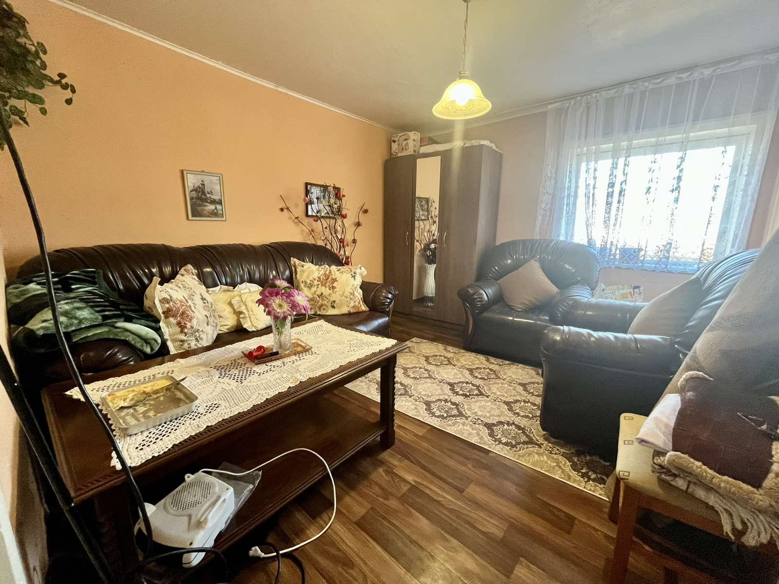 Продава КЪЩА, с. Василево, област Добрич, снимка 4 - Къщи - 54363280