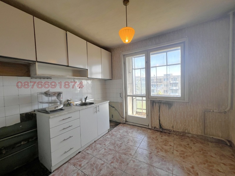 Продава 3-СТАЕН, гр. София, Мусагеница, снимка 3 - Апартаменти - 53499857