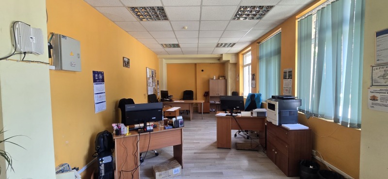 For Sale  Office Shumen , Dobrudzhanski , 852 sq.m | 90727447 - image [12]