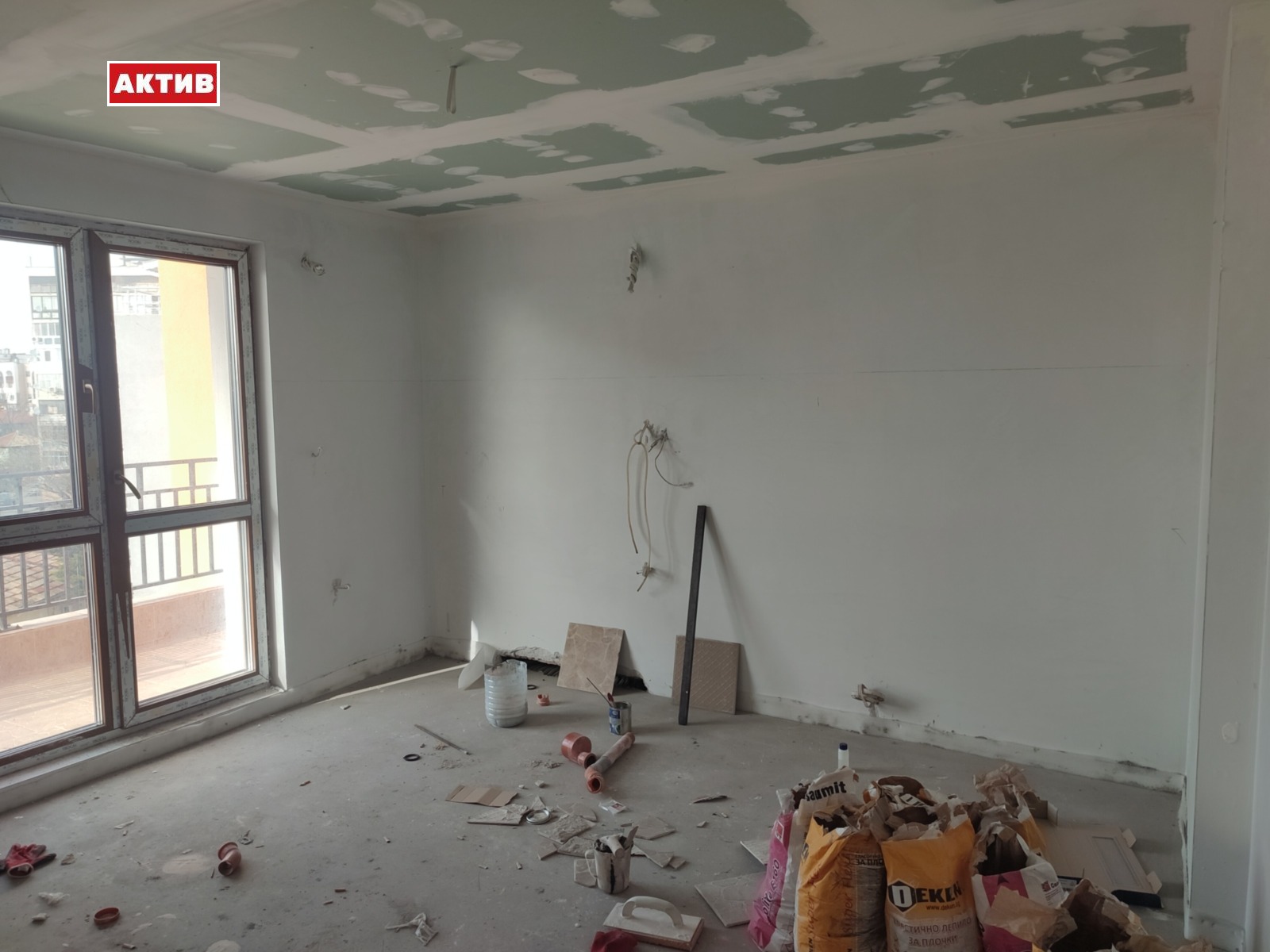 Продава МНОГОСТАЕН, гр. Търговище, Боровец, снимка 2 - Апартаменти - 45455106