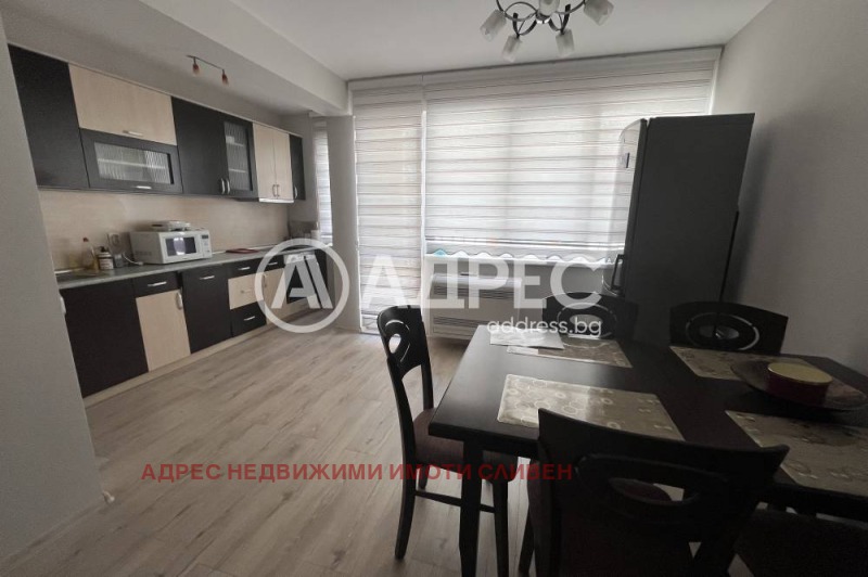 Na sprzedaż  2 sypialnie Sliwen , Centar , 95 mkw | 58087995 - obraz [3]