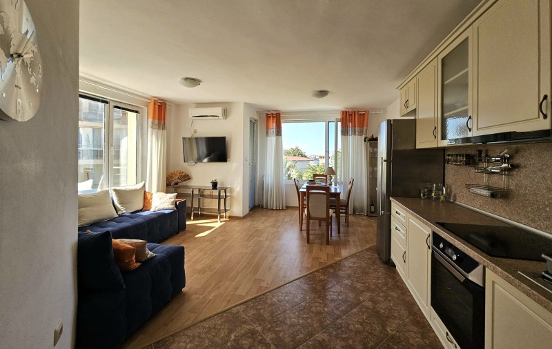 In vendita  2 camere da letto regione Burgas , Sozopol , 76 mq | 91735730