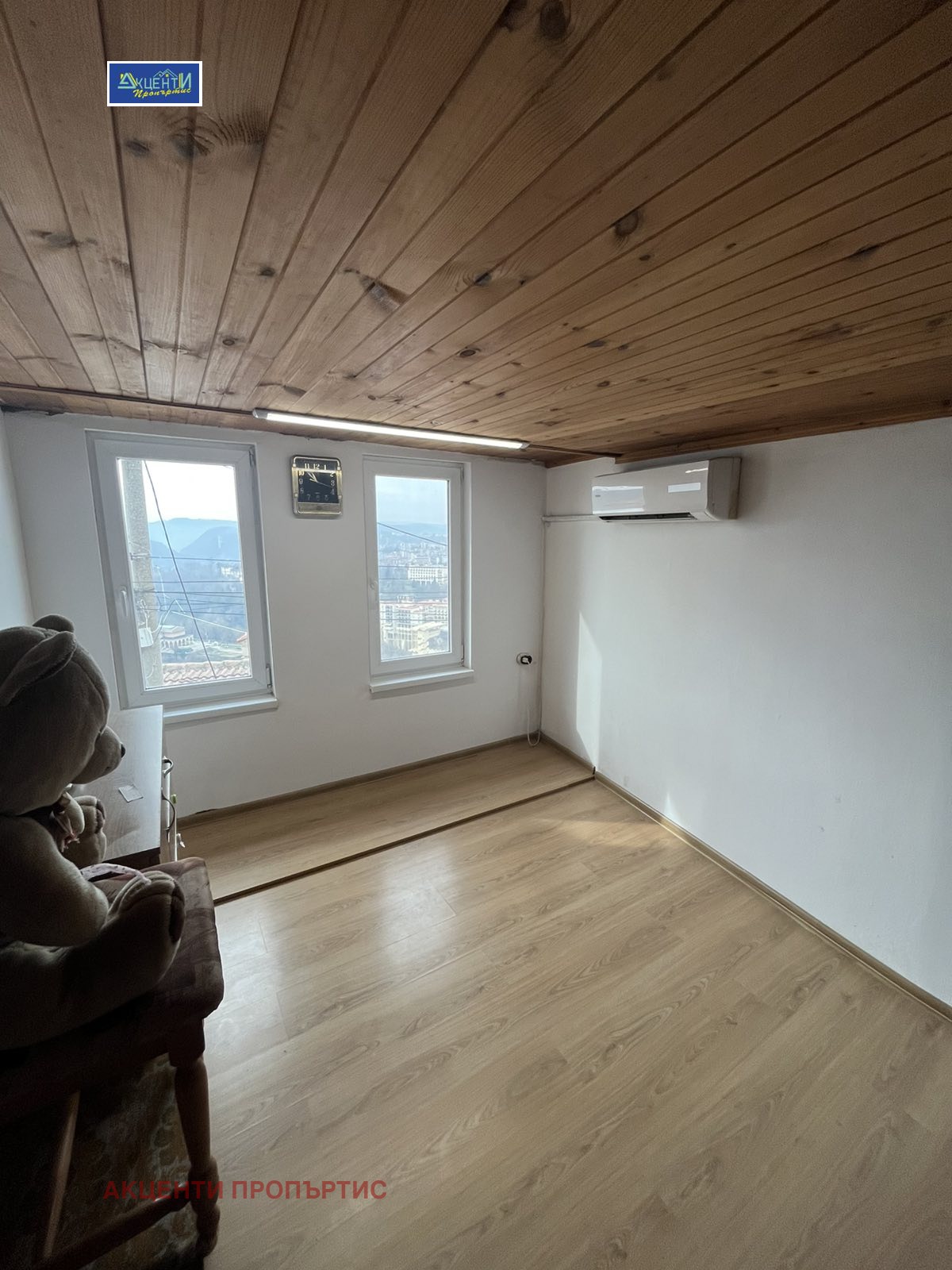 Продава КЪЩА, гр. Велико Търново, Варуша