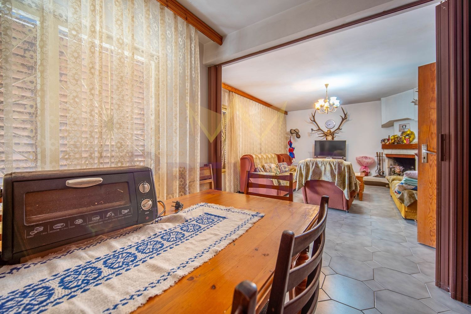 Продава КЪЩА, гр. Балчик, област Добрич, снимка 4 - Къщи - 56738273