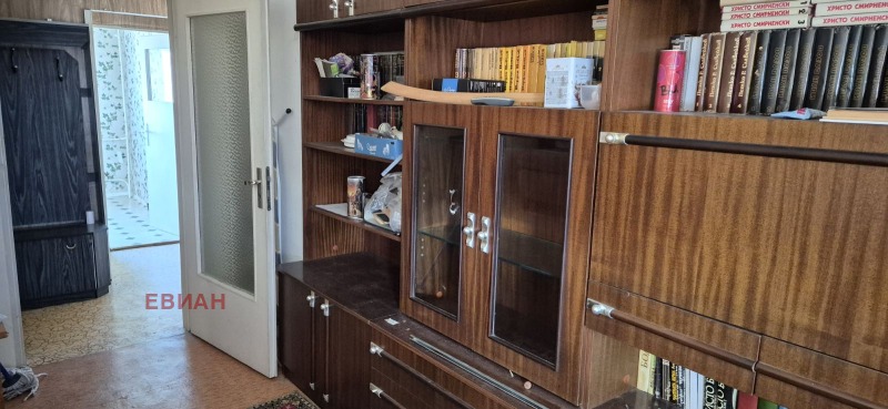 Продава 3-СТАЕН, гр. Русе, Възраждане, снимка 4 - Апартаменти - 53257590