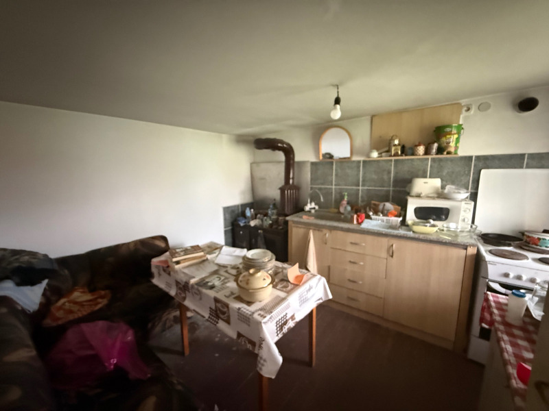 Продава КЪЩА, с. Мадара, област Шумен, снимка 5 - Къщи - 53451119