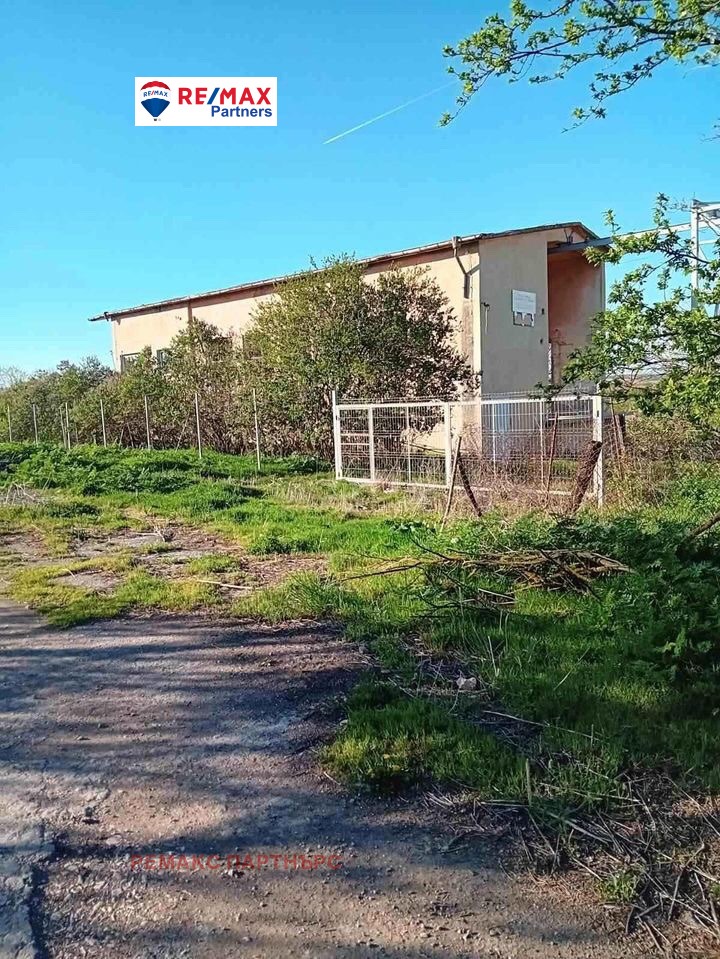 En venta  Edificio industrial región Varna , Brestak , 4513 metros cuadrados | 17140676 - imagen [11]