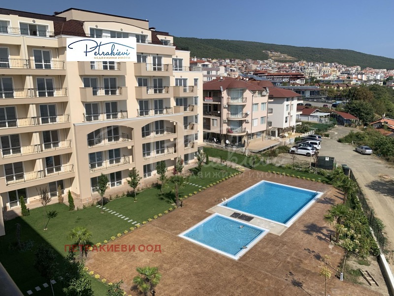 Продава 2-СТАЕН в област Бургас, гр. Свети Влас - 63 кв.м / 131 000 € » 256 213.73 лв., ПЕТРАКИЕВИ ООД