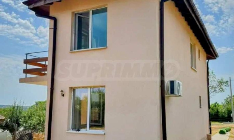 Продава КЪЩА в област Варна, с. Бенковски - 113 кв.м / 205 000 € » 400 945.15 лв., СУПРИММО ОФИСИ В СТРАНАТА