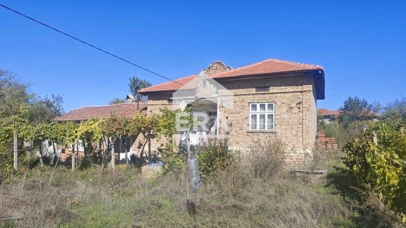 Продава КЪЩА, с. Макариополско, област Търговище, снимка 2 - Къщи - 52374312