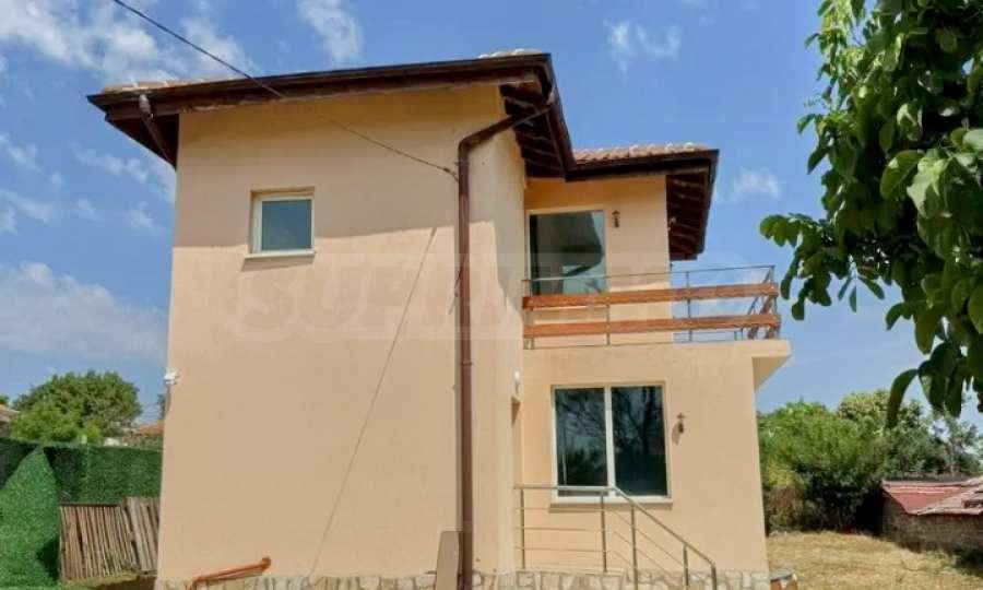 Продава КЪЩА, с. Бенковски, област Варна, снимка 2 - Къщи - 52387149