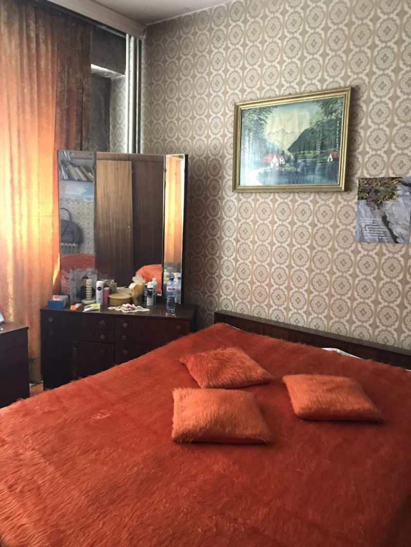 Продава 3-СТАЕН в град Плевен, Сторгозия - 70 кв.м / 96 000 € » 187 759.68 лв., ДЖИ ЕМ КОНСУЛТ