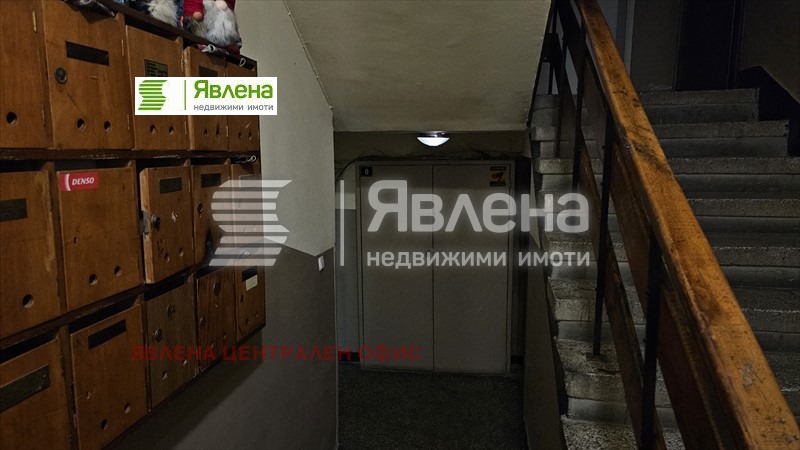 Продава 3-СТАЕН, гр. София, Света Троица, снимка 8 - Aпартаменти - 48133413