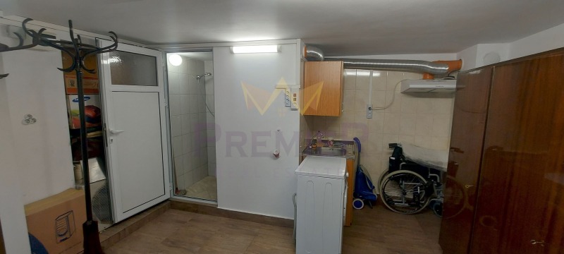 Продава КЪЩА, гр. Айтос, област Бургас, снимка 16 - Къщи - 53105766