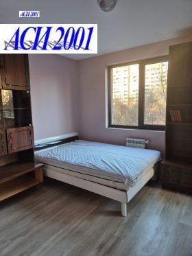 1 Schlafzimmer Borowo, Sofia 6