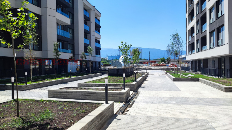 Продава 3-СТАЕН, гр. София, Банишора, снимка 2 - Апартаменти - 52683811