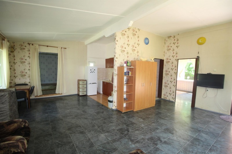 Продава КЪЩА, гр. Дряново, област Габрово, снимка 2 - Къщи - 52556096