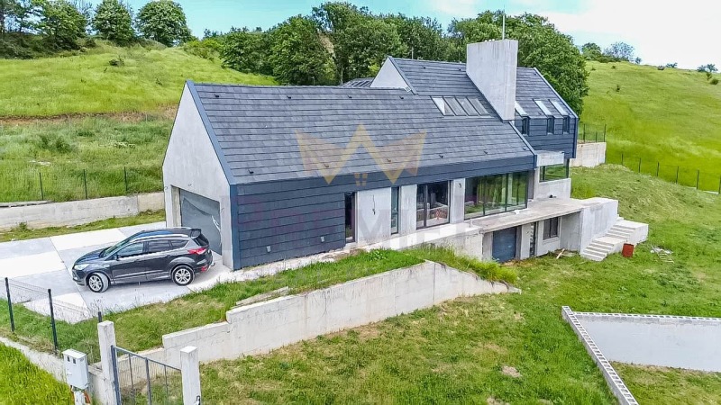 Myytävänä  Talo Varna , Zvezditsa , 326 neliömetriä | 35293311 - kuva [4]
