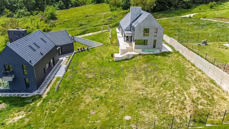 Myytävänä  Talo Varna , Zvezditsa , 326 neliömetriä | 35293311 - kuva [10]