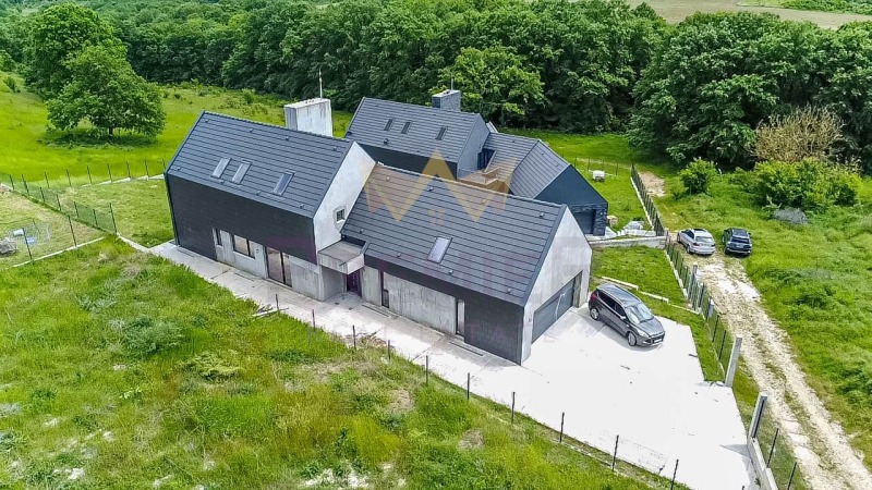 Myytävänä  Talo Varna , Zvezditsa , 326 neliömetriä | 35293311 - kuva [2]