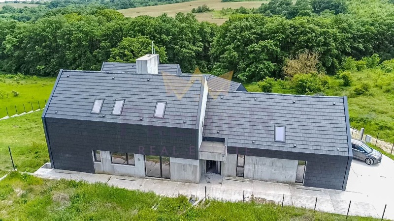 Myytävänä  Talo Varna , Zvezditsa , 326 neliömetriä | 35293311 - kuva [8]