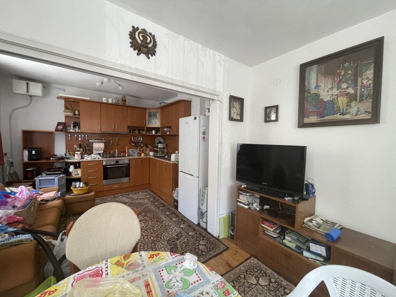 Продава КЪЩА, гр. Габрово, област Габрово, снимка 9 - Къщи - 52260417